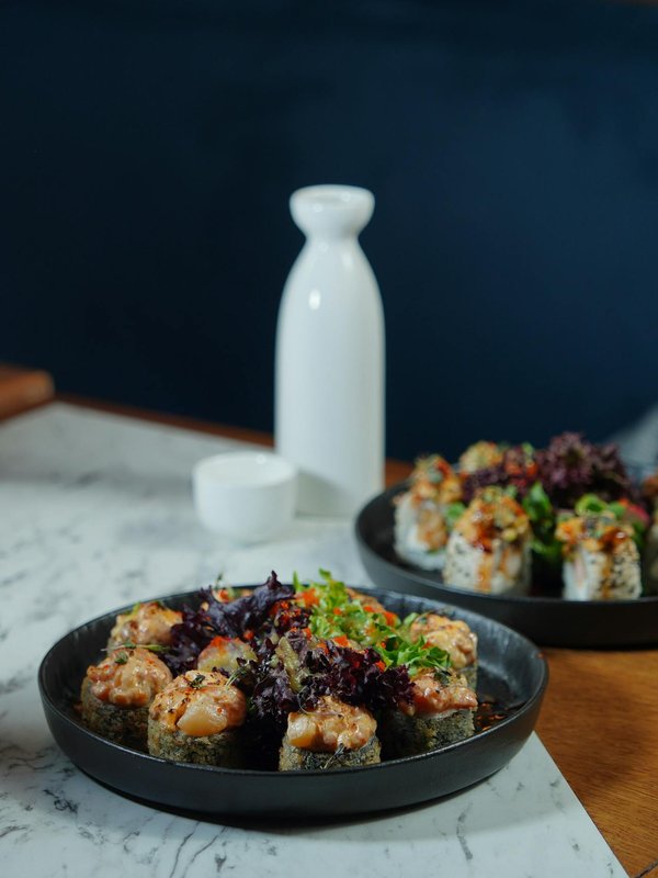 Quels sont les conseils pour une salade de riz noir, mangue et avocat?